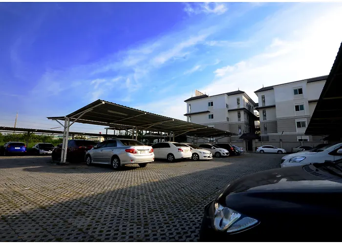 Hotel At Suvarnabhumi 4*